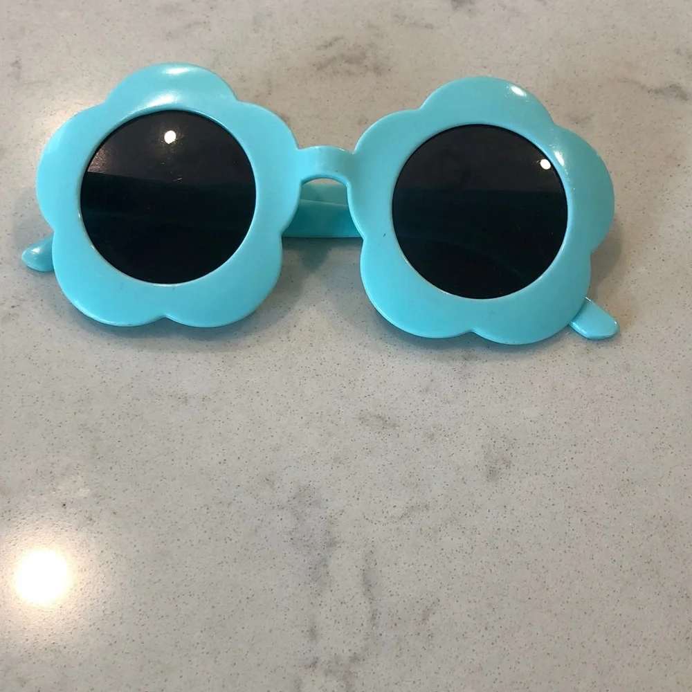 Blue Flower-Shaped kids Sunglasses